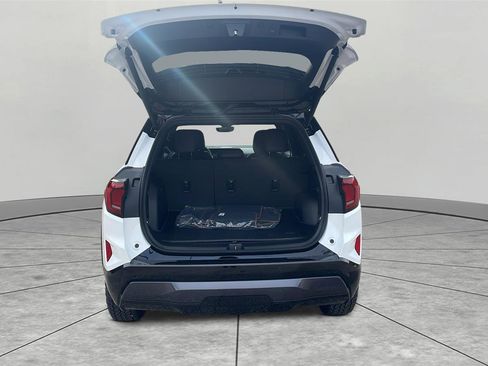 New 2026 GMC Terrain AT4 w/ Technology Package II image 24