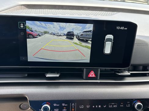 New 2026 Kia Carnival EX FWD image 24