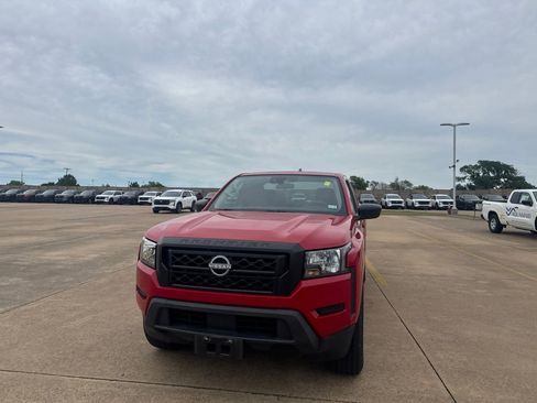 Used 2022 Nissan Frontier S w/ Technology Package RWD image 5