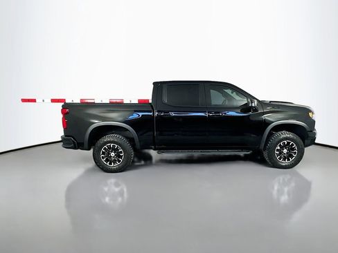Used 2025 Chevrolet Silverado 1500 ZR2 w/ Technology Package AWD/4WD image 8