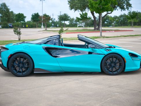 Used 2025 McLaren Artura Spider RWD image 74