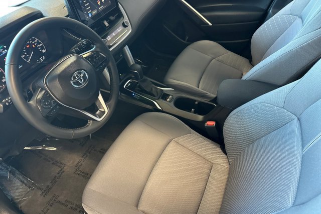 Certified 2024 Toyota Corolla Cross AWD Hybrid w/ Moonroof Package image 12