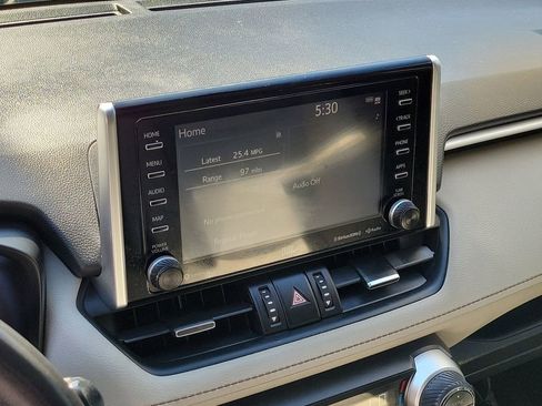 Used 2021 Toyota RAV4 XLE Premium FWD image 30