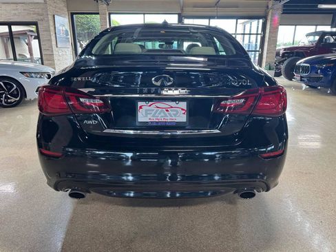 Used 2015 INFINITI Q70 L 3.7 w/ Technology Package AWD/4WD image 6