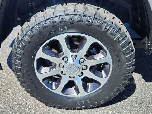 Used 2022 RAM 2500 Limited AWD/4WD image 15