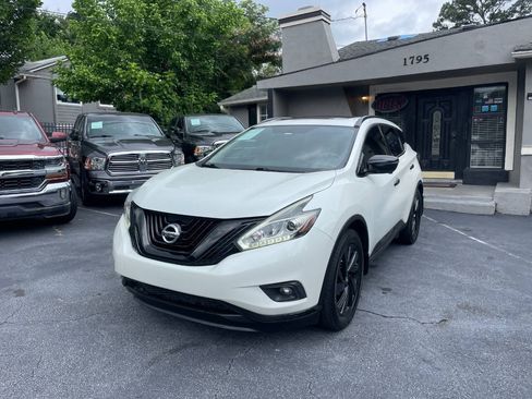 Used 2017 Nissan Murano Platinum w/ Platinum Technology Package FWD image 2