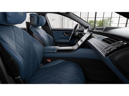 Certified 2024 Mercedes-Benz Maybach S 680 4MATIC image 4