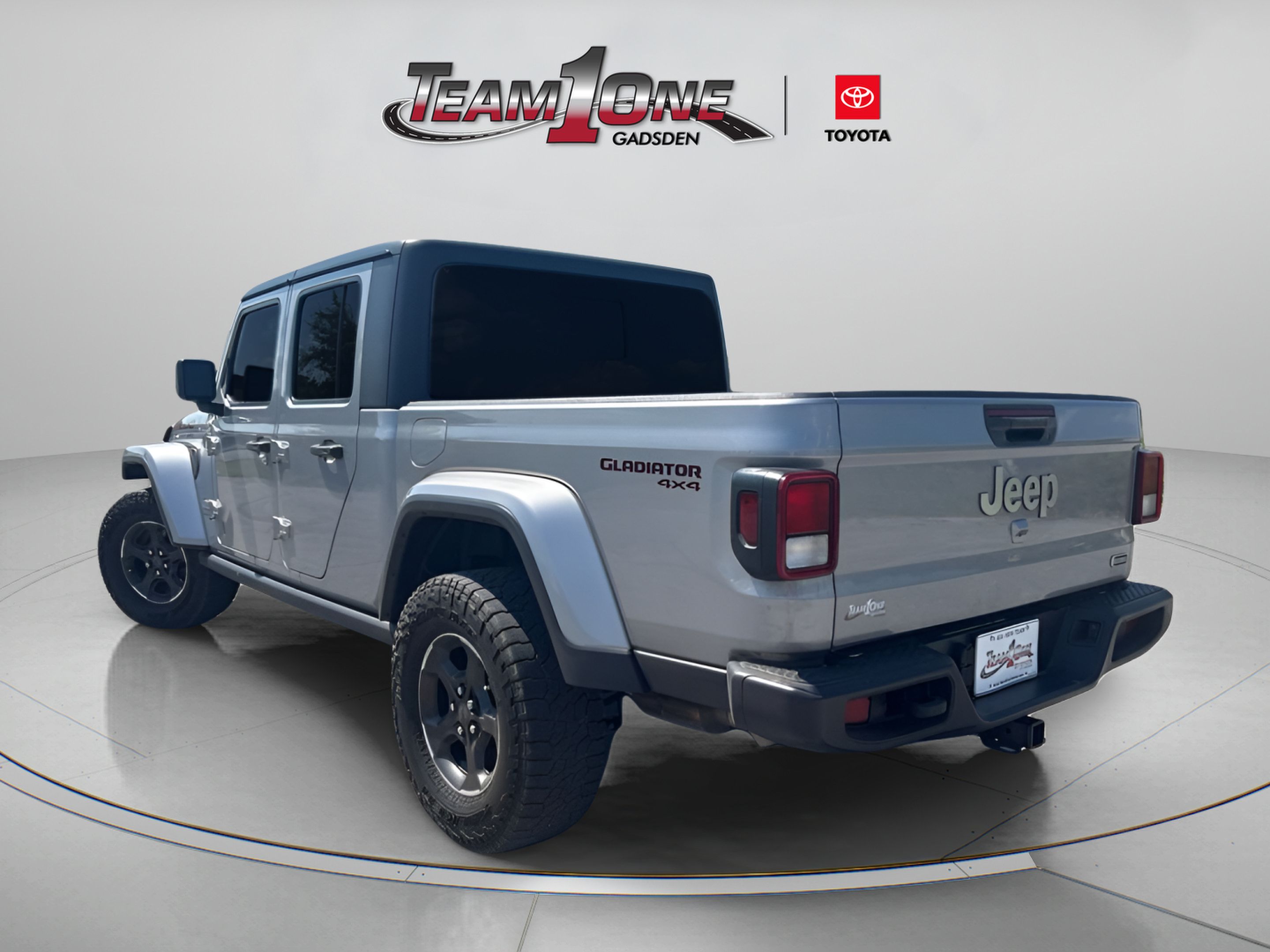 Used 2020 Jeep Gladiator Overland AWD/4WD image 5