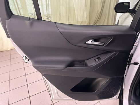 Certified 2025 Chevrolet Equinox LT FWD image 32