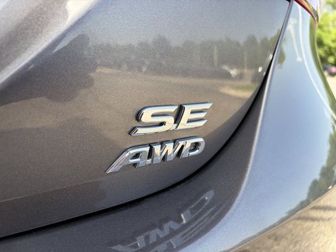 Used 2024 Toyota Camry SE w/ Cold Weather Package AWD/4WD image 35