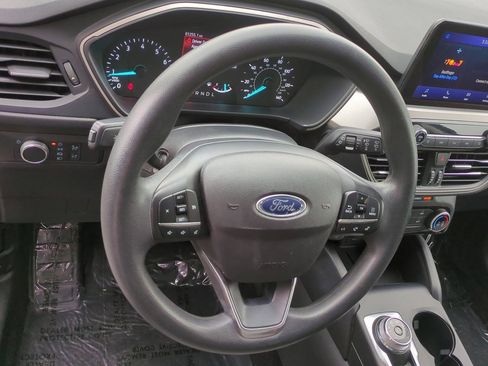Used 2022 Ford Escape SE image 10