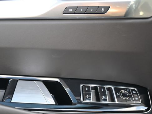 Used 2025 Cadillac Escalade V image 37