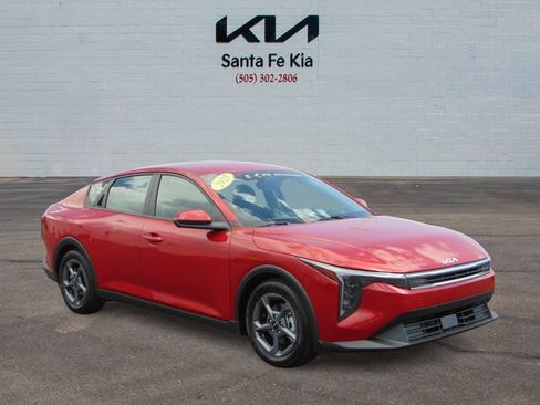 Certified 2025 Kia K4 FWD image 1