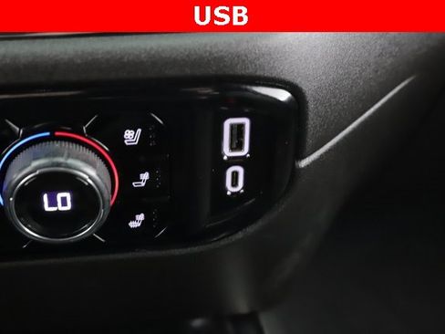 Used 2024 Chevrolet Silverado 2500 ZR2 w/ Technology Package image 26