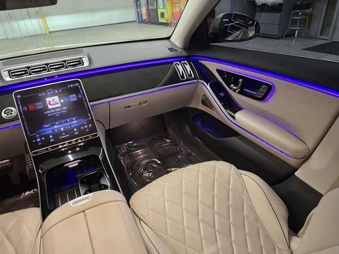 Used 2023 Mercedes-Benz S 580 S 580 image 38