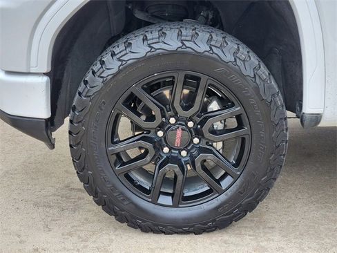 Used 2023 GMC Sierra 1500 Elevation w/ X31 Off-Road Package image 10