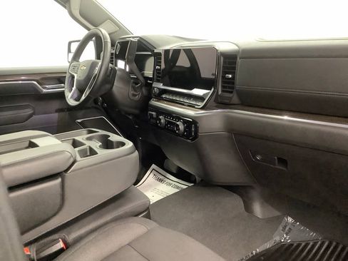 Used 2025 Chevrolet Silverado 1500 LT AWD/4WD image 26