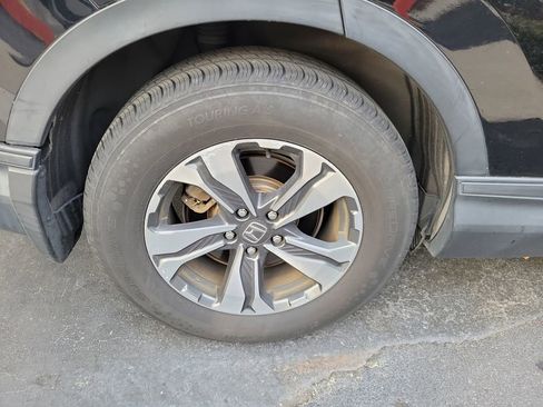 Used 2019 Honda CR-V LX image 11