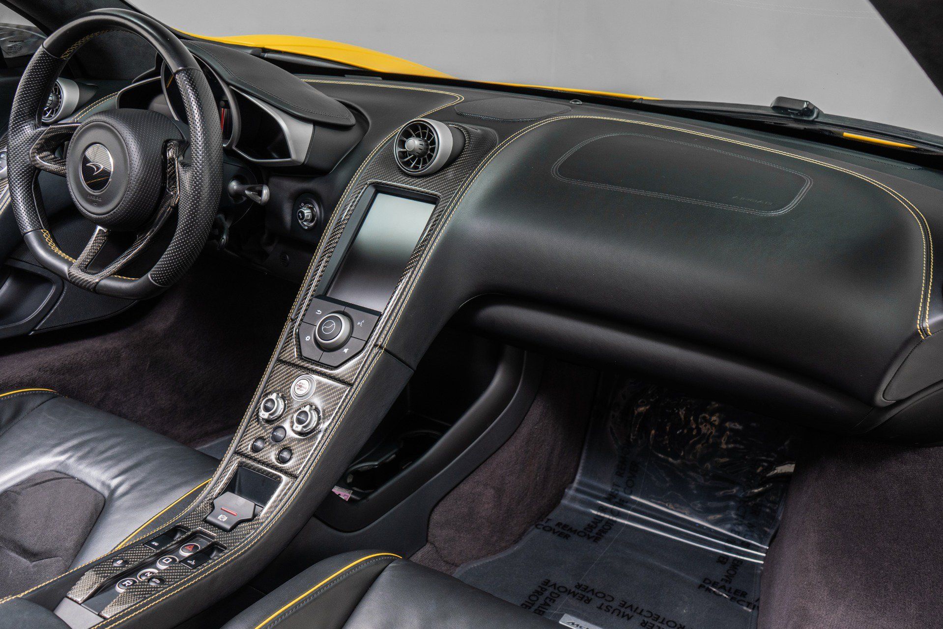 Used 2015 McLaren 650S Spider RWD image 14