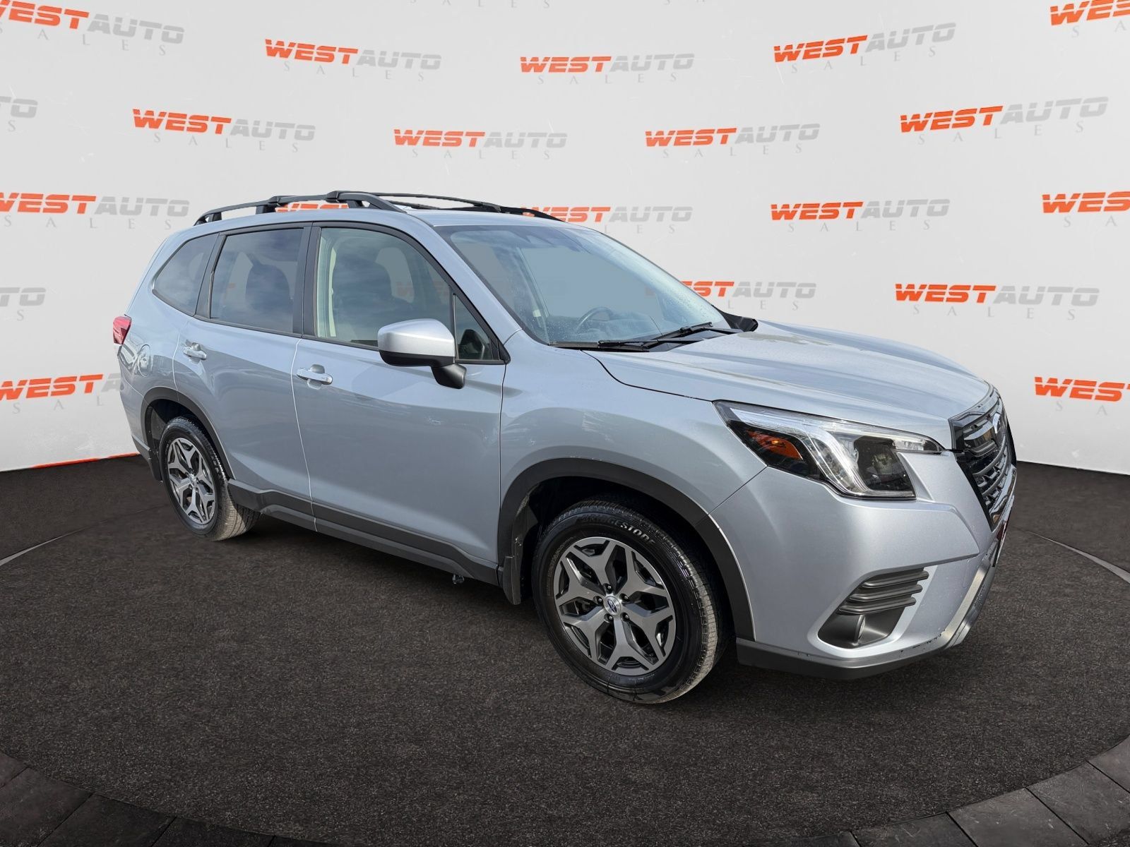 Used 2024 Subaru Forester Premium AWD/4WD image 7