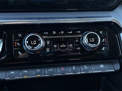 Used 2024 GMC Sierra 1500 Denali w/ Denali Reserve Package image 21