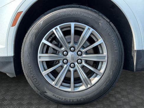 Used 2017 Cadillac XT5 Luxury image 16