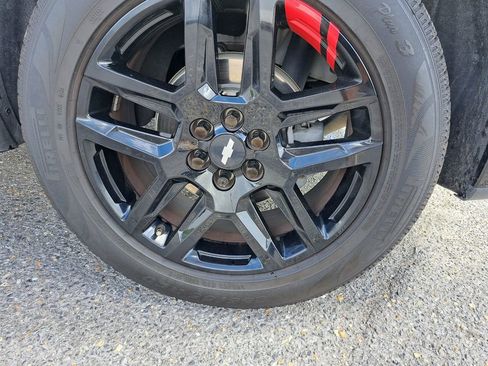 Used 2021 Chevrolet Traverse Premier w/ Redline Edition image 32