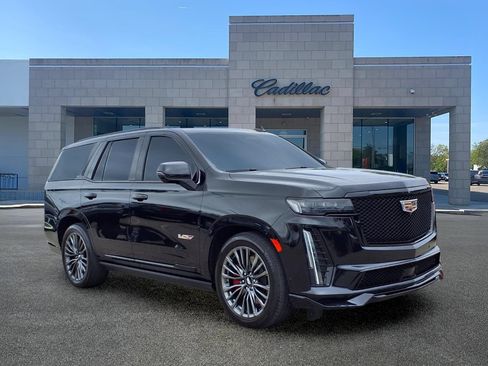 Certified 2024 Cadillac Escalade V AWD/4WD image 3