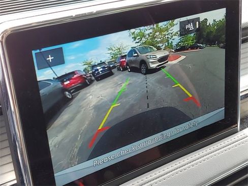 Certified 2022 Lincoln Corsair Standard w/ Premium Package image 18