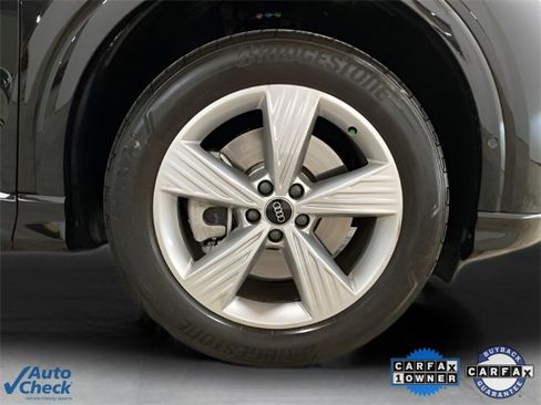 Used 2024 Audi Q4 e-tron Premium Plus image 28