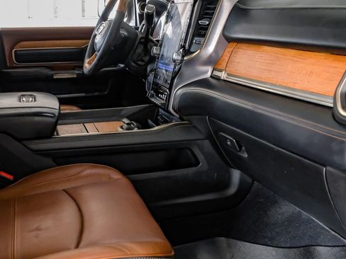 Used 2019 RAM 3500 Limited image 13