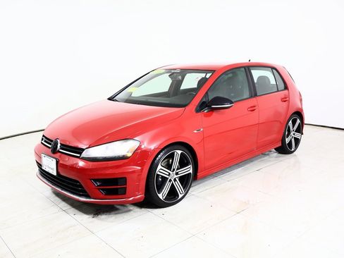 Used 2016 Volkswagen Golf R 4-Door image 11