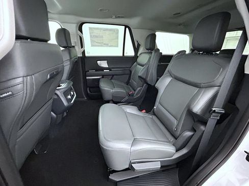 New 2026 Ford Expedition Active AWD/4WD image 21