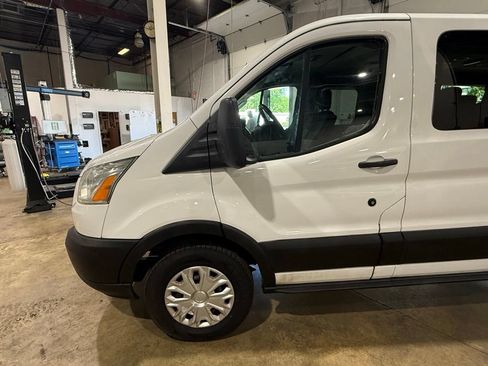 Used 2015 Ford Transit 350 XLT RWD image 11