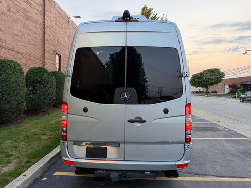 Used 2017 Mercedes-Benz Sprinter 3500 image 37