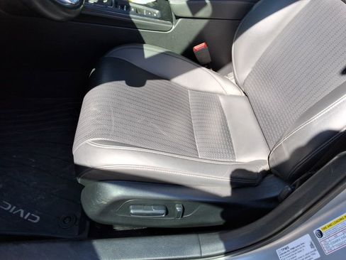 Used 2022 Honda Civic Touring image 24