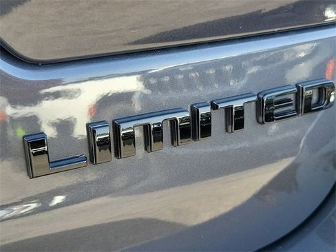 New 2025 Jeep Grand Cherokee Limited image 7