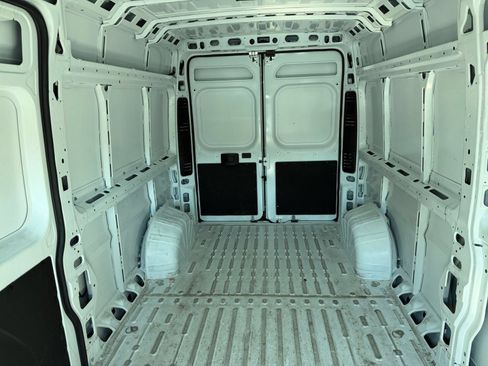 Used 2026 RAM ProMaster 2500 w/ Convenience Group FWD image 35