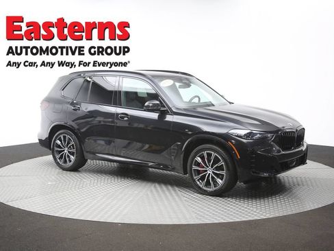 Used 2025 BMW X5 xDrive40i w/ M Sport Package AWD/4WD image 50