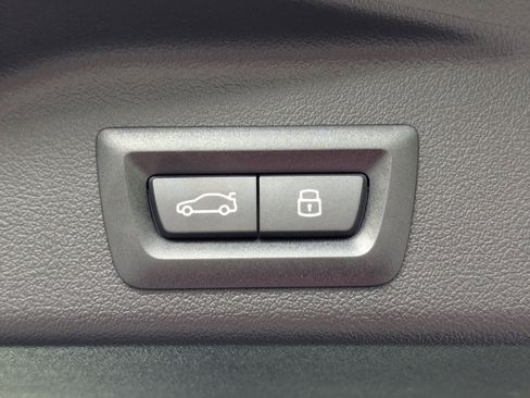 New 2026 BMW X5 xDrive50e w/ M Sport Package image 33