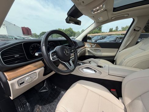 Used 2022 Mercedes-Benz GLE 350 4MATIC w/ Premium Package image 13