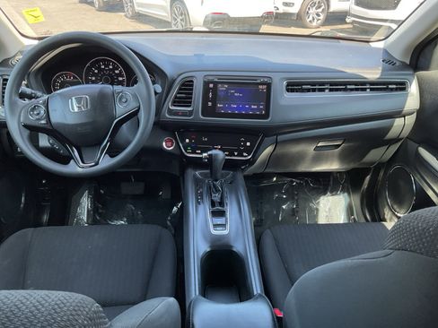 Used 2016 Honda HR-V EX image 15