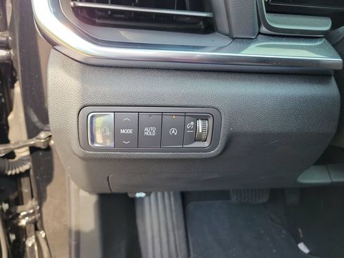 Used 2026 GMC Terrain Elevation w/ Elevation Premium Package FWD image 22