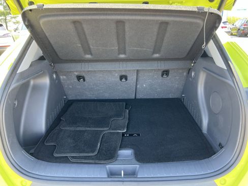 Used 2024 Hyundai Kona Limited AWD/4WD image 34