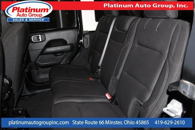 Used 2019 Jeep Wrangler Unlimited Sahara w/ Safety Group AWD/4WD image 26