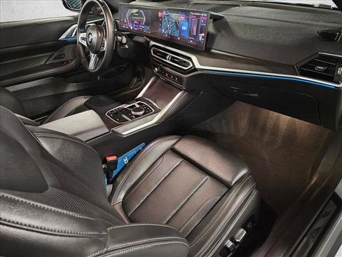 Used 2024 BMW M440i Convertible w/ Premium Package image 20