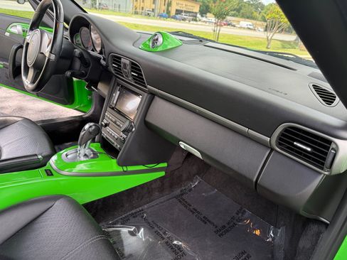 Used 2009 Porsche 911 Carrera 4 image 24