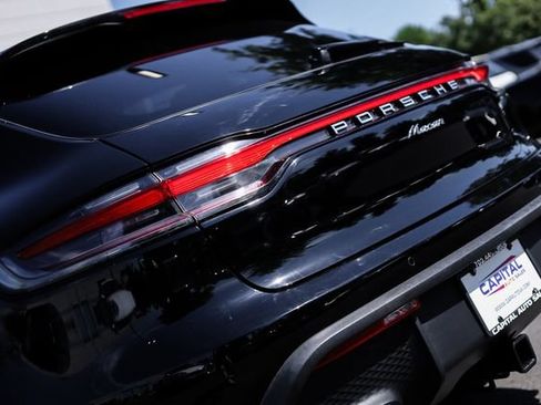 Used 2022 Porsche Macan AWD/4WD image 20