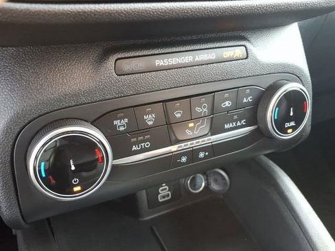 Used 2025 Ford Escape ST-Line AWD/4WD image 11
