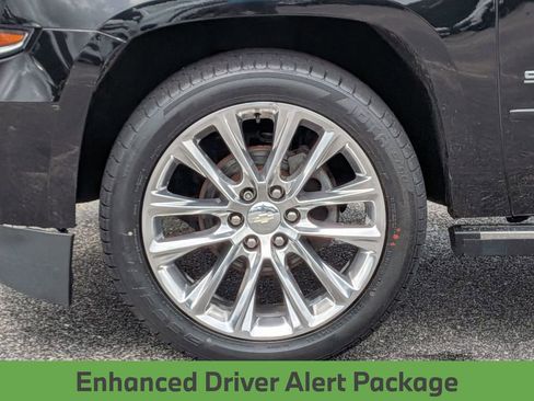 Used 2019 Chevrolet Suburban Premier w/ Premier Plus Edition AWD/4WD image 12